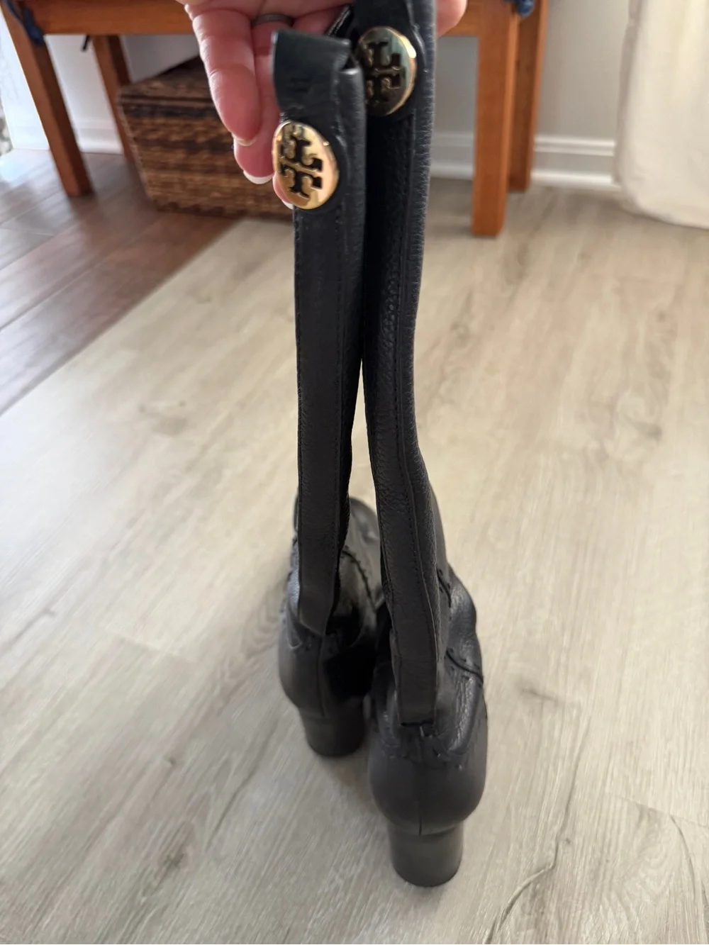 Tory Burch Black Pebbled Leather Heeled Boots Womens size 7.5